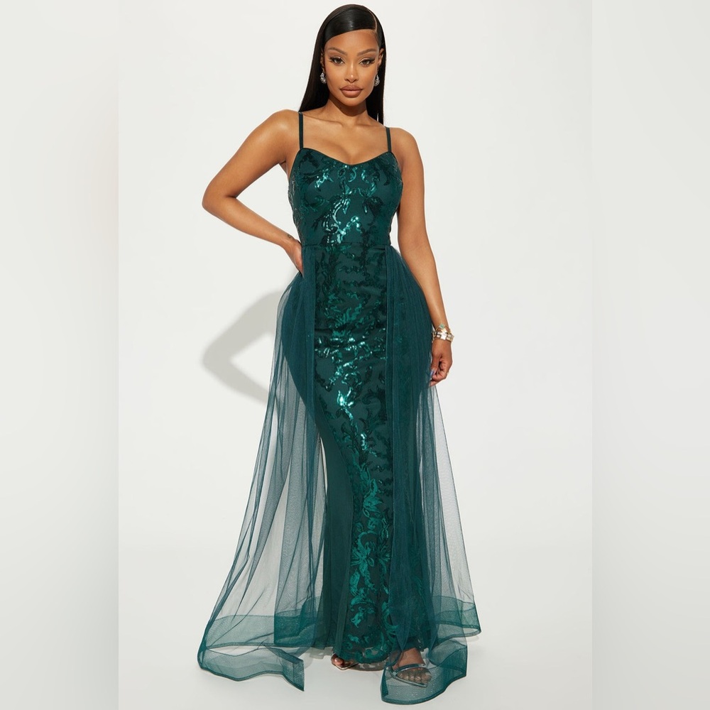 NWT Hunter Green Sequined Evening Gown with Tulle